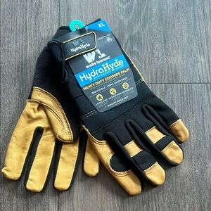 Black and Tan Heavy Duty Gloves